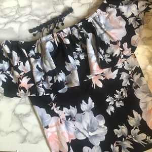 Floral off shoulder top with Choker